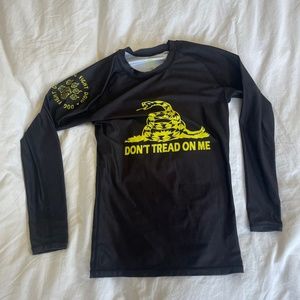 DFD don’t tread on me long sleeve rash guard